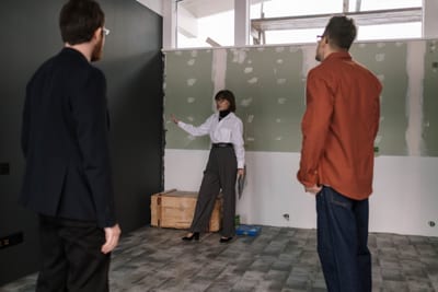 Remarque sexiste en réunion de chantier : ce que fait celui qui tient la réunion
